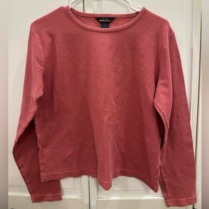 Women’s Woolrich basic top!🩷